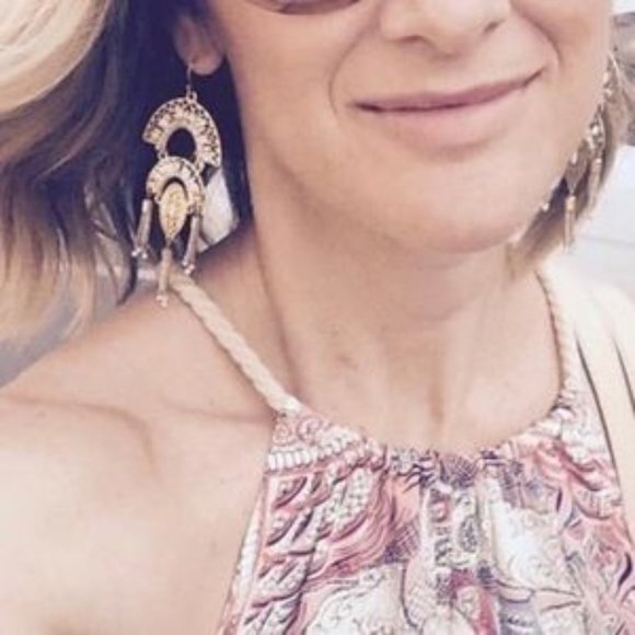 Stella & Dot | Mirage Hand-beaded White+Vintage Gold Tassel Chandelier E… - Picture 3 of 8